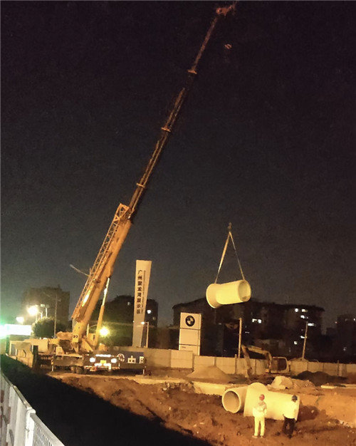 峨山“弯臂矫正”—— 吊车的 “形变补偿” 技术